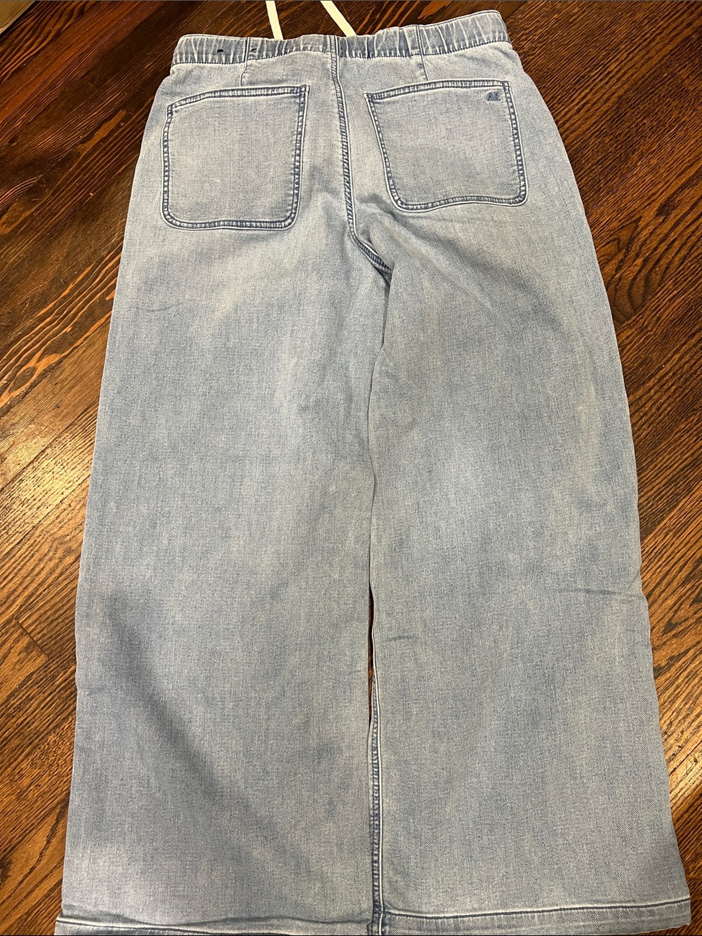 American Eagle Outfitters Light Blue Wide-Leg Drawstring Jean Joggers - Women’s - Picture 3 of 4